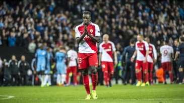 Ferdinand empolgou: “Os dois laterais do Monaco lembraram Roberto Carlos e Cafu”