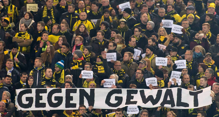 Ap&oacute;s ataques, Dortmund e Leipzig d&atilde;o exemplo de conviv&ecirc;ncia e se unem contra viol&ecirc;ncia