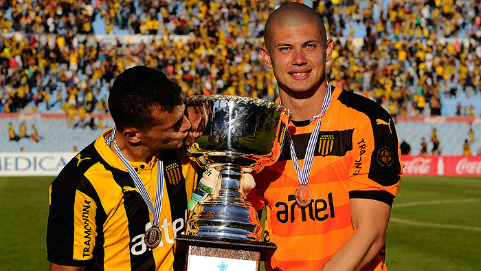 Gast&oacute;n Guruceaga, goleiro do Pe&ntilde;arol