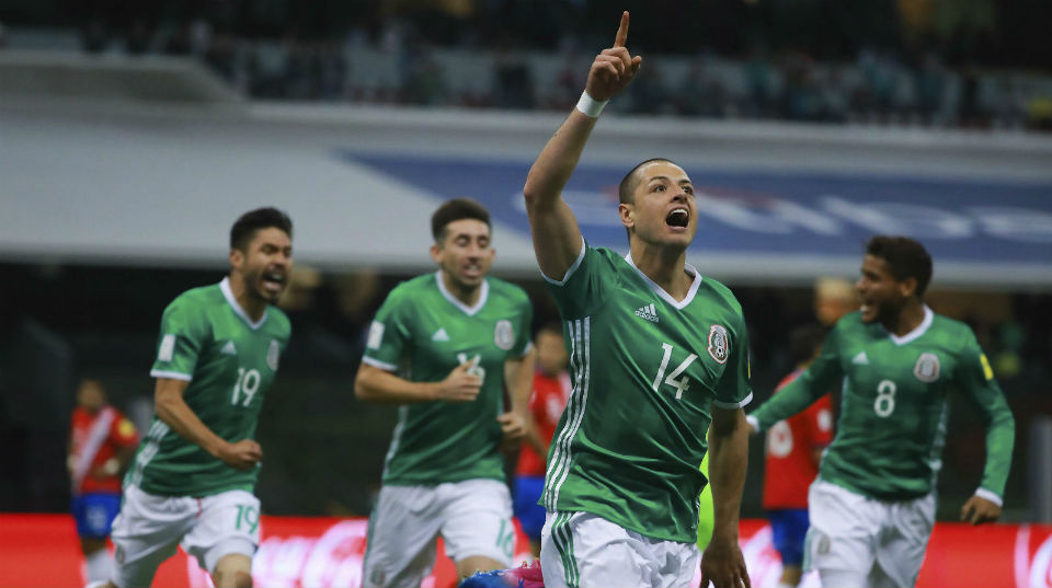 Gol para a hist&oacute;ria: Chicharito se torna o maior artilheiro da sele&ccedil;&atilde;o mexicana