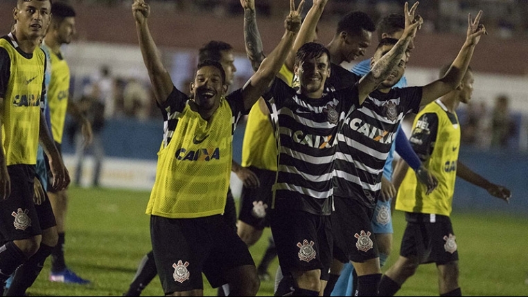 Brusque ficou no quase, mas n&atilde;o encerrou orgulho exclusivo do Corinthians na Copa do Brasil