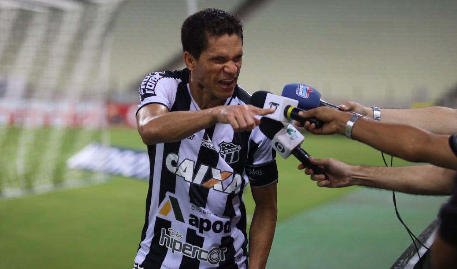Fome de gols insaci&aacute;vel: Magno Alves chega &agrave; marca de 100 gols com a camisa do Cear&aacute;