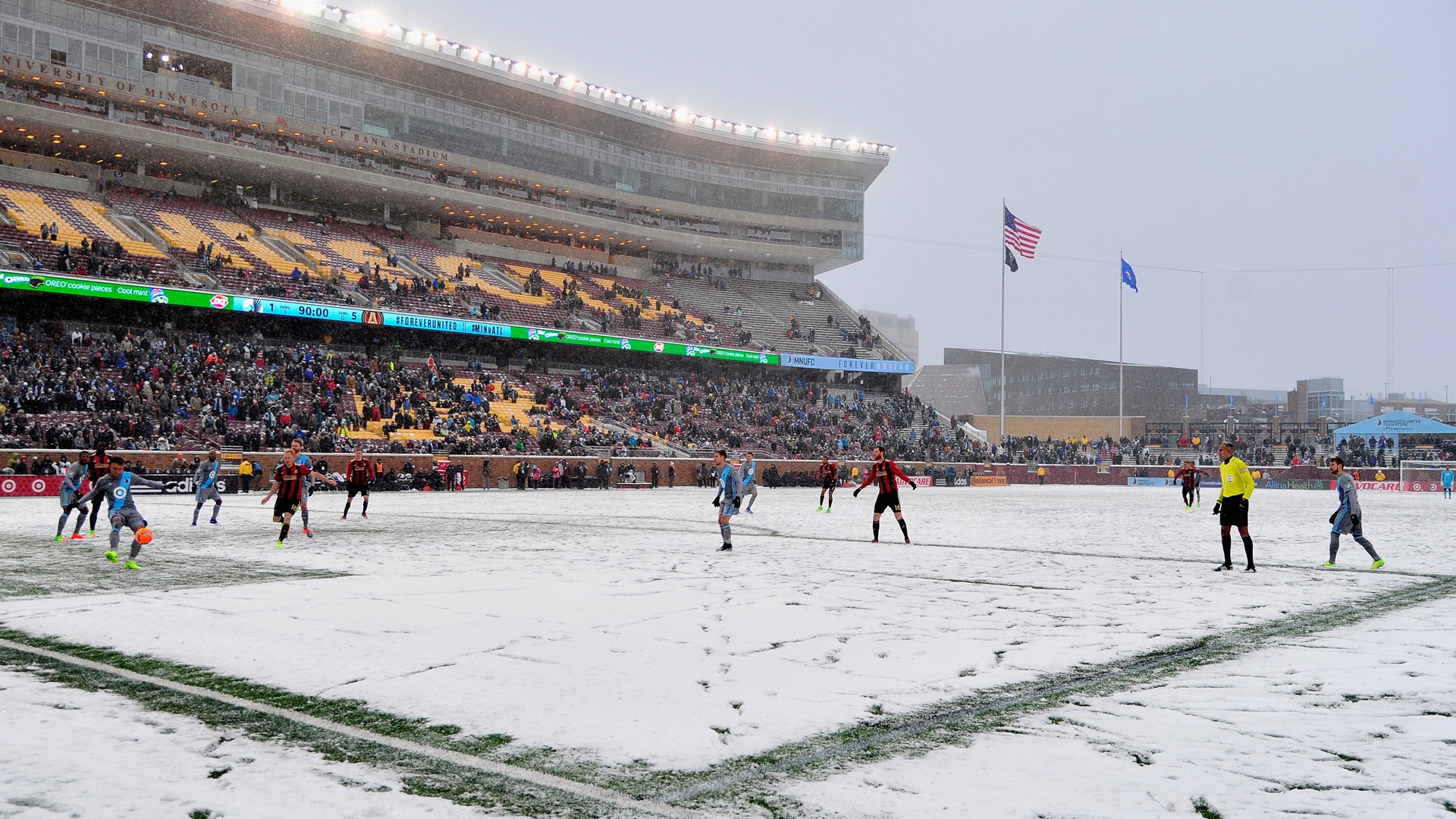 Muita neve (mas muita mesmo) e uma chuva de gols marcaram a primeira vit&oacute;ria do Atlanta United