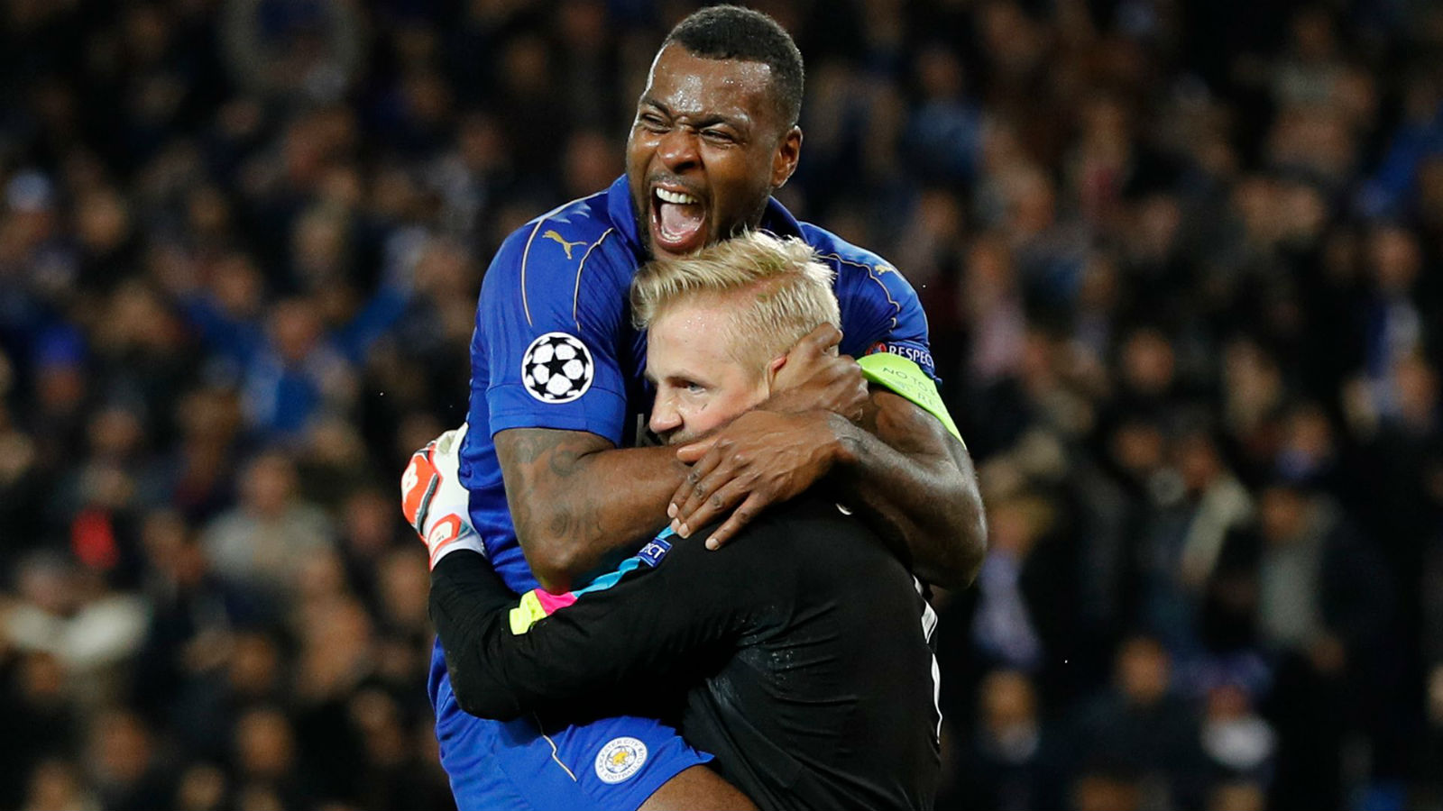 O Leicester voltou a viver intensamente o seu sonho, em uma vit&oacute;ria da garra na Champions