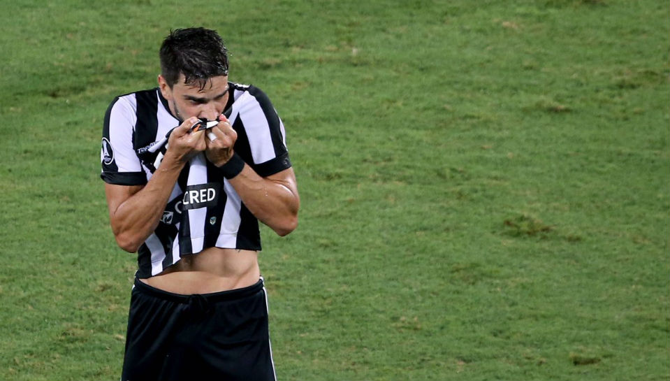 Sofrido, mas vencido: Botafogo conquista outro grande triunfo, agora sobre o Estudiantes