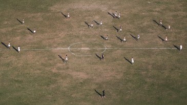Por que é necessário estipular um piso salarial específico para os futebolistas brasileiros