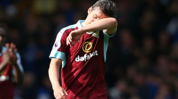 Suspenso, Barton faz questionamentos relevantes sobre a cultura de apostas no futebol