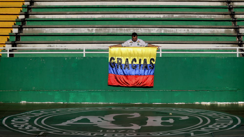 Solidariedade e gratid&atilde;o: Chape homenageia Col&ocirc;mbia ap&oacute;s avalanche com centenas de mortos