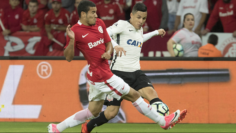 O joga&ccedil;o entre Inter e Corinthians fez jus a todo o peso do confronto, acima do momento