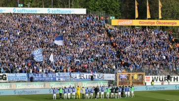 Em semana de rebaixamentos, Darmstadt mostra força descomunal para adiar sua queda