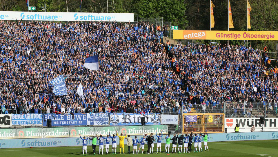 Em semana de rebaixamentos, Darmstadt mostra for&ccedil;a descomunal para adiar sua queda