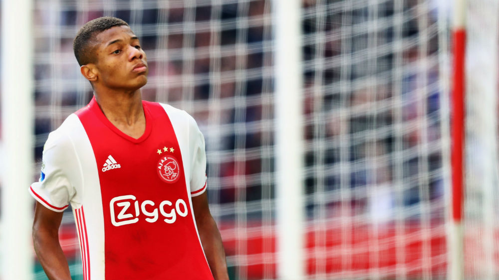 David Neres no Campeonato Holand&ecirc;s: tr&ecirc;s jogos como titular, tr&ecirc;s gols