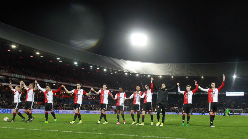 Feyenoord se reergue ap&oacute;s o cl&aacute;ssico com sua maior vitoria desde 1987: 8 a 0 no placar