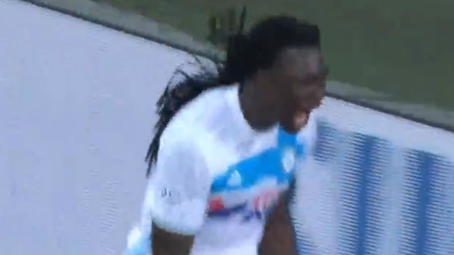 Gola&ccedil;o de Gomis abrilhantou ainda mais a goleada do Olympique sobre o Saint-&Eacute;tienne