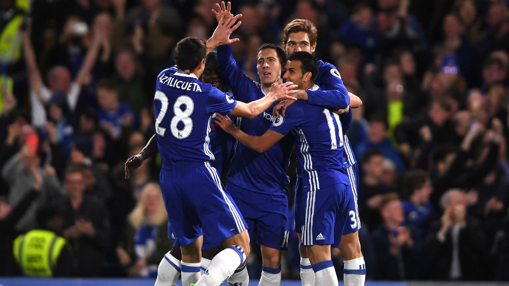 Hazard decide, e o Chelsea conquista vit&oacute;ria crucial para se aproximar do t&iacute;tulo