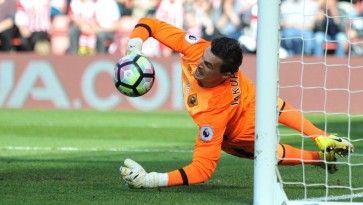 Jakupovic, Butland, Heaton: Rodada magra do Inglês contou com milagres de seus bons goleiros