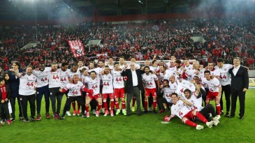 Olympiacos passou por crise, mas confirmou sua primazia com o hepta na Grécia