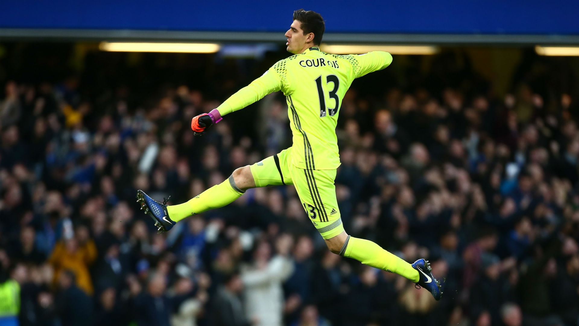 Courtois: &ldquo;Eu e muitos jogadores do Chelsea estamos famintos para ganhar a pr&oacute;xima Champions&rdquo;