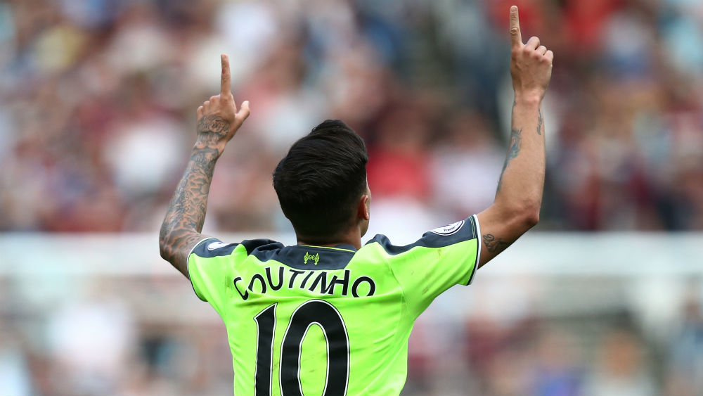 Coutinho colocou a bola debaixo do bra&ccedil;o para deixar o Liverpool a uma vit&oacute;ria da Champions