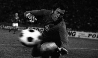 Os 75 anos de Viktor, o goleiro da façanha tchecoslovaca e que se aproximou da Bola de Ouro