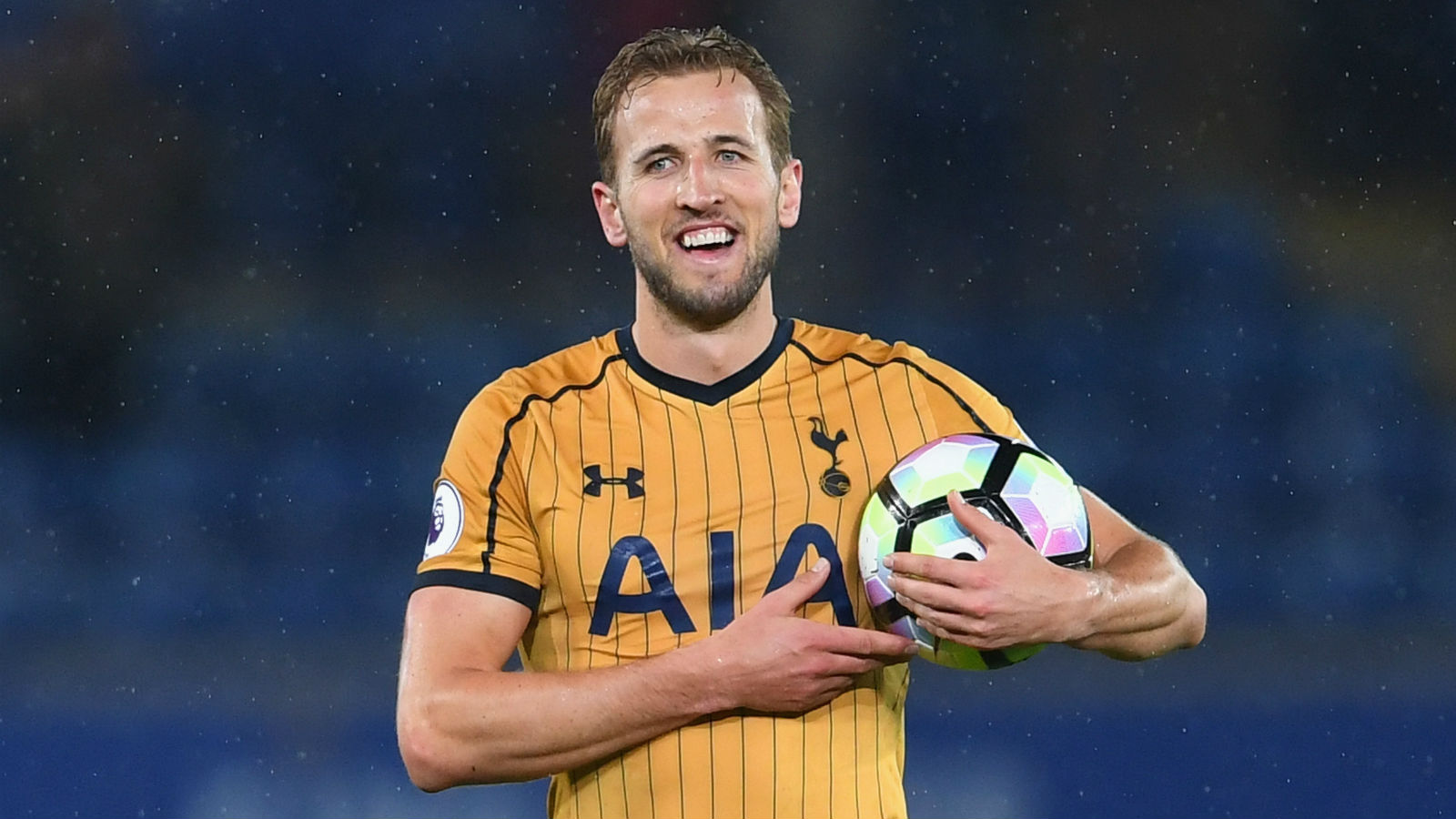 Harry Kane comandou uma goleada insaci&aacute;vel, digna do melhor futebol do Tottenham