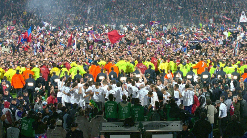 H&aacute; 20 anos, Lyon iniciava sua dinastia na Fran&ccedil;a: A hist&oacute;ria do t&iacute;tulo relembrada por Juninho