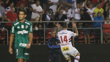 A capacidade de Pratto além de seu ofício garantiu a vitória ao São Paulo no clássico
