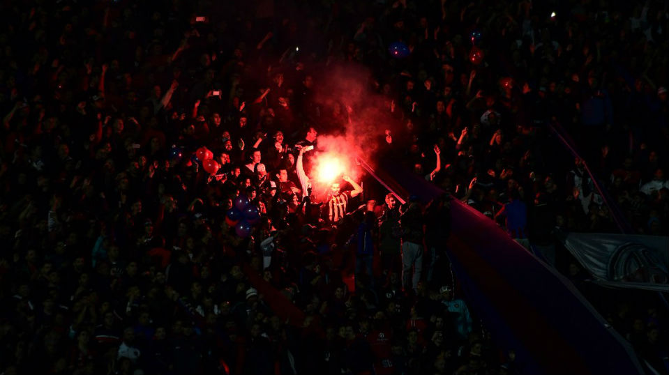 Foi impressionante a energia da torcida do San Lorenzo para empurrar a virada milagrosa