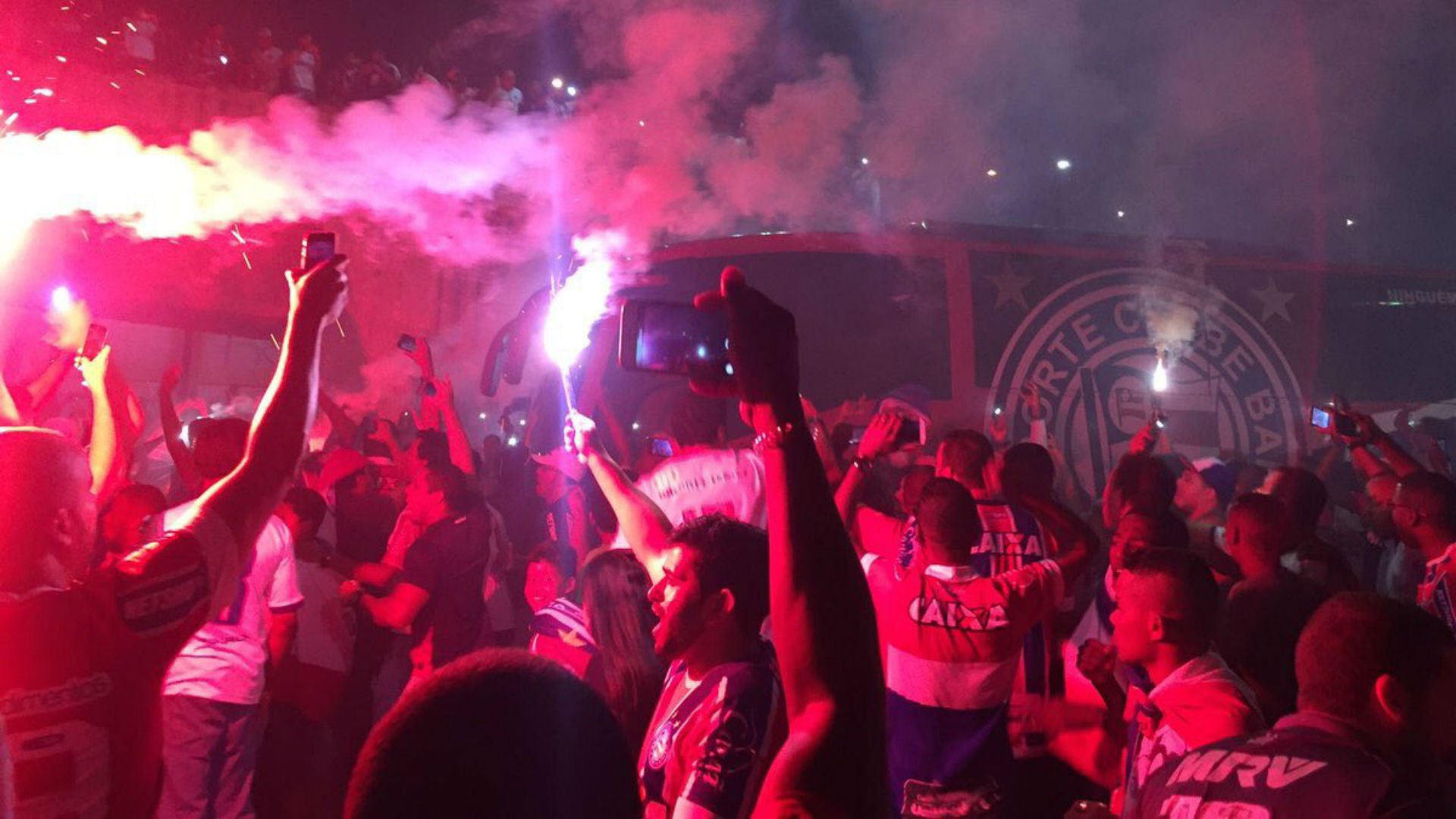 Assim foi a insanidade que acompanhou o Bahia na empreitada pelo tricampeonato do Nordeste