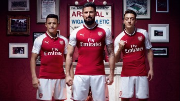 Arsenal apresenta camisa para 2017/18 com vermelho mais escuro e visual clássico