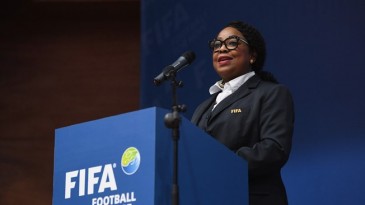 Mudar sede das Copas de 2018 e 2022? Secretária-geral diz que não há base sólida para mudança