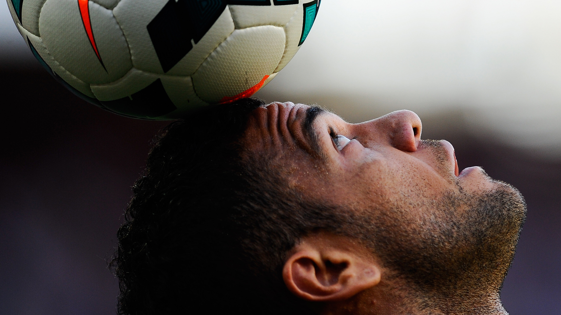 &Agrave;s v&eacute;speras de mais uma final, Dani Alves assinou linda carta sobre obstina&ccedil;&atilde;o e supera&ccedil;&atilde;o