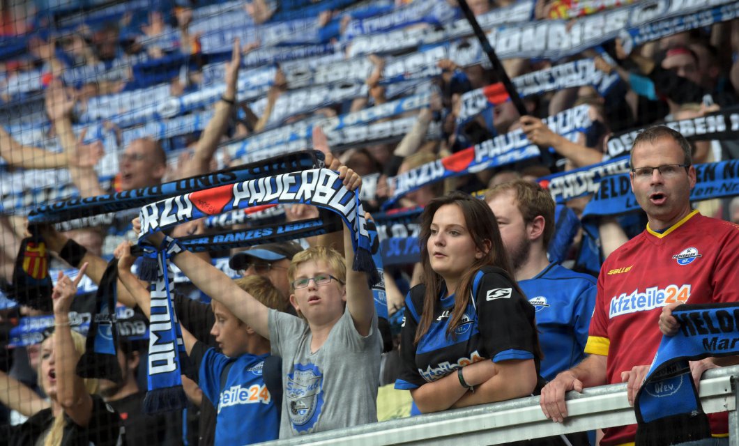 A desgra&ccedil;a do Munique 1860 oferece recome&ccedil;o ao Paderborn, ap&oacute;s tr&ecirc;s rebaixamentos seguidos
