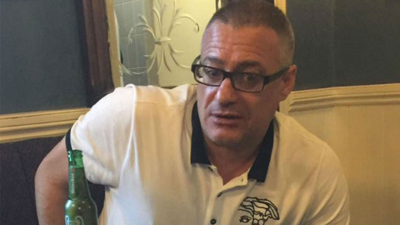 Torcedor gritou &ldquo;Eu sou Millwall!&rdquo; antes de enfrentar sozinho tr&ecirc;s terroristas com facas
