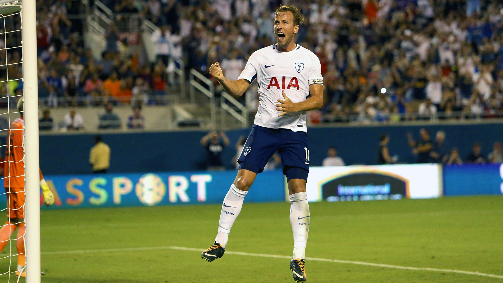 Kane quer ser uma lenda no Tottenham: &ldquo;Futebol n&atilde;o &eacute; apenas sobre dinheiro&rdquo;