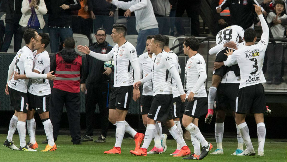 Em outra partida enorme de Gatito, Pedrinho foi o trunfo na vit&oacute;ria do Corinthians