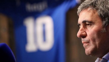 Acima de tudo, Hagi é um apaixonado, e aplica esse sentimento pleno no projeto com o Viitorul