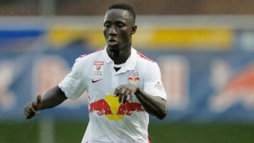 Treino do Leipzig é encerrado por revide violento de Keita em Diego Demme