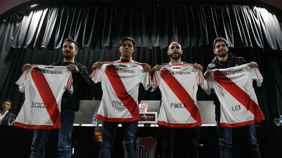 Ap&oacute;s mudan&ccedil;a no regulamento da Libertadores, River Plate recheia o elenco de medalh&otilde;es