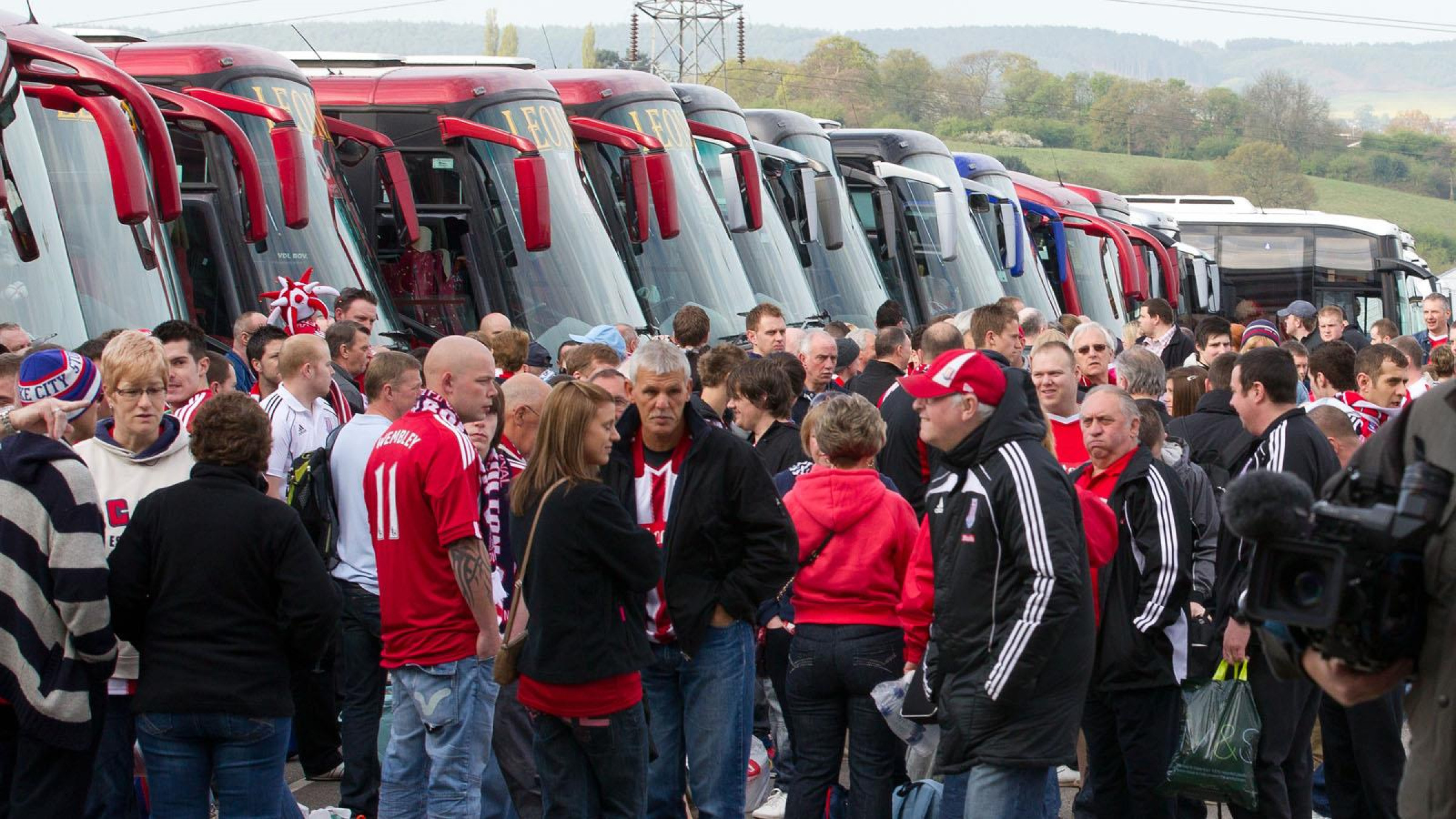 Stoke oferece &ocirc;nibus gratuitos a qualquer torcedor para todos os jogos fora de casa