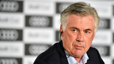 Contra mercado maluco, Bayern quer que Ancelotti use mais as categorias de base