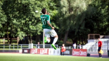 Cavadinha e tentativa de gol do meio-campo: João Morelli chega a 15 gols em 19 jogos pelo Levadia