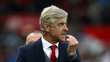 Depois de Henry e Vieira, agora é Ian Wright que detona Wenger no Arsenal