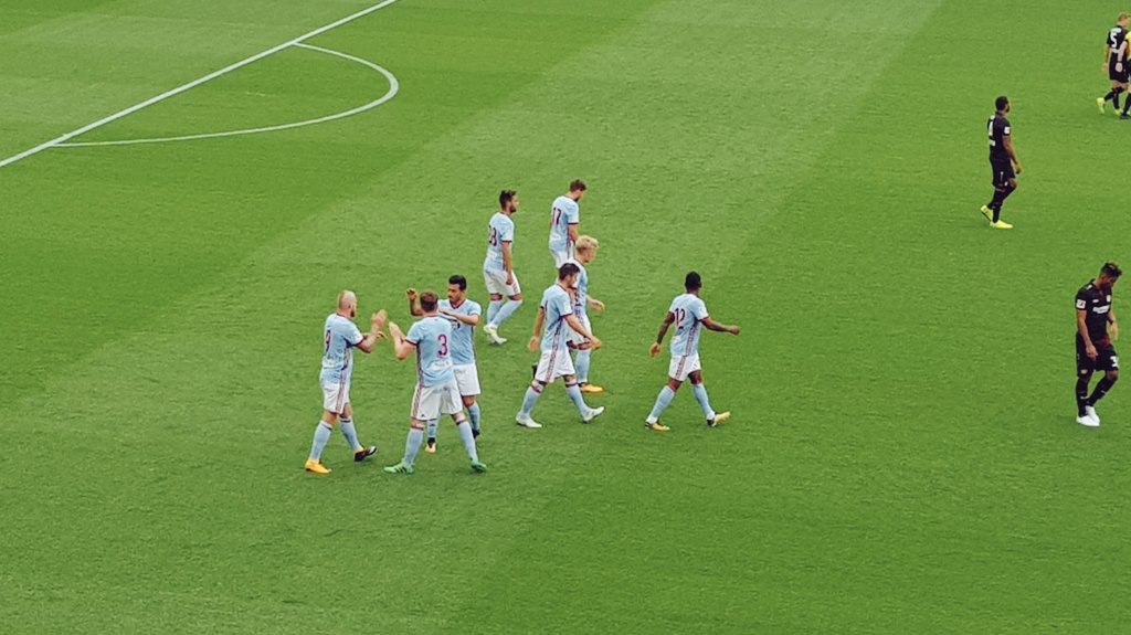 [V&iacute;deo] S&oacute; no toque de bola, Celta botou o Leverkusen na roda e fez um senhor gola&ccedil;o