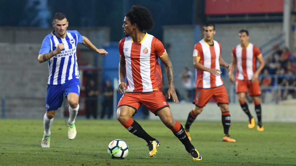 Douglas Luiz &eacute; emprestado ao Girona, um projeto referendado pelo pr&oacute;prio City na Espanha