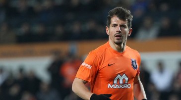 A maestria de Emre deixou o Basaksehir a centímetros de uma das maiores surpresas da Champions