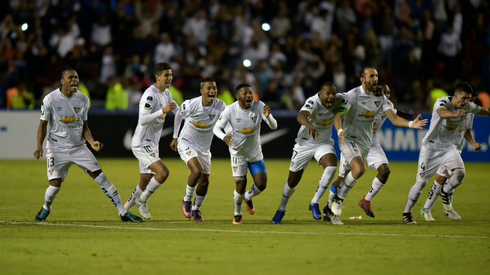 A Sul-Americana reservou duas classifica&ccedil;&otilde;es miraculosas, no &uacute;ltimo minuto dos acr&eacute;scimos