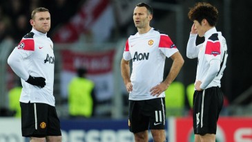 Em 2011/12, Manchester United também caiu no grupo de Benfica e Basel. E foi eliminado