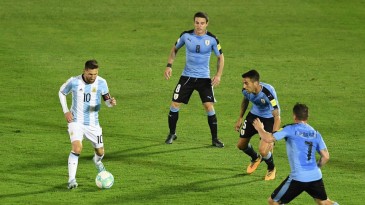 Uruguai e Argentina fizeram um clássico duro de se jogar, duro de se ver e que pouco ajudou na tabela