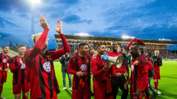 A façanha do Östersunds na Liga Europa se mede em decibéis: na narração insana e no grito da torcida